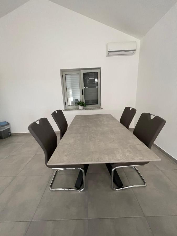 Apartments Lia-Jolie 乌马格 外观 照片